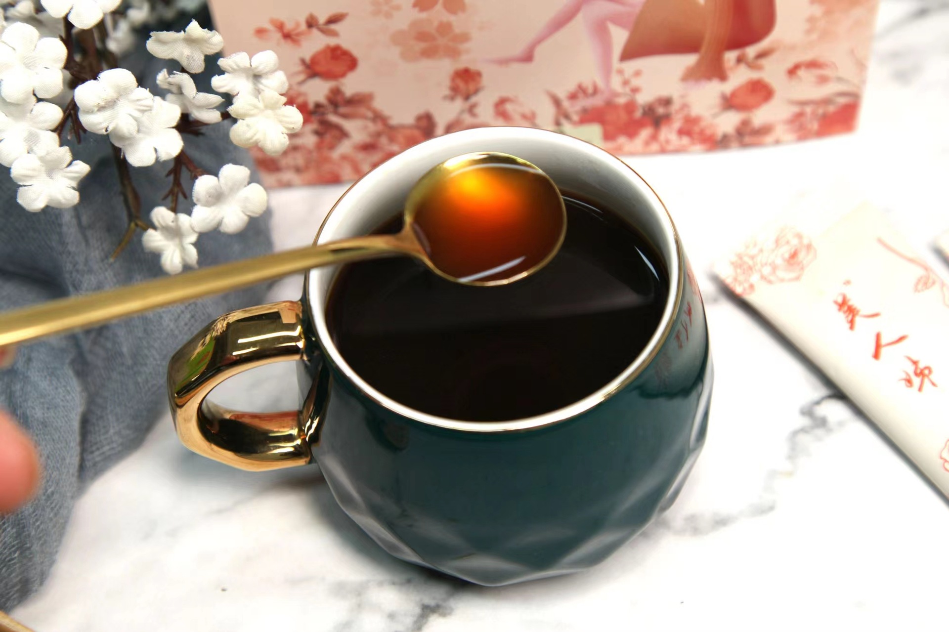 美人姊阿膠固體飲料哪里有代加工-專業美人姊阿膠固體飲料oem代加工實力大廠
