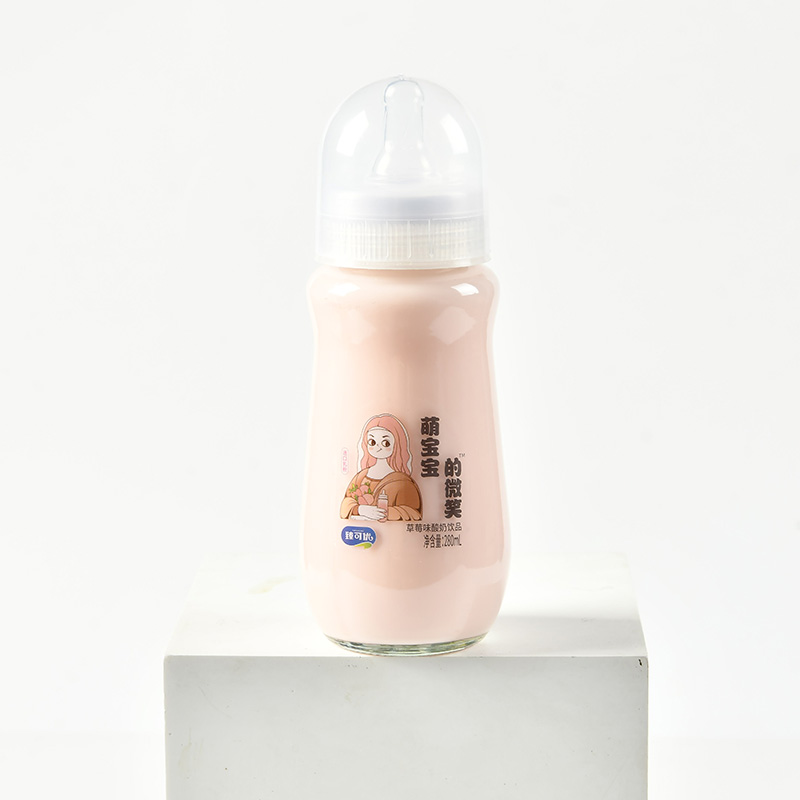 萌寶的微笑草莓味酸奶飲品.JPG