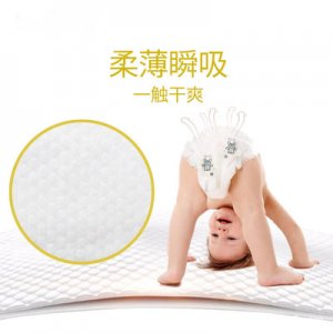 薄透氣尿不濕代加工貼牌OEM/ODM